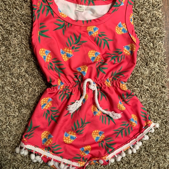 Romper - Picture 2 of 3